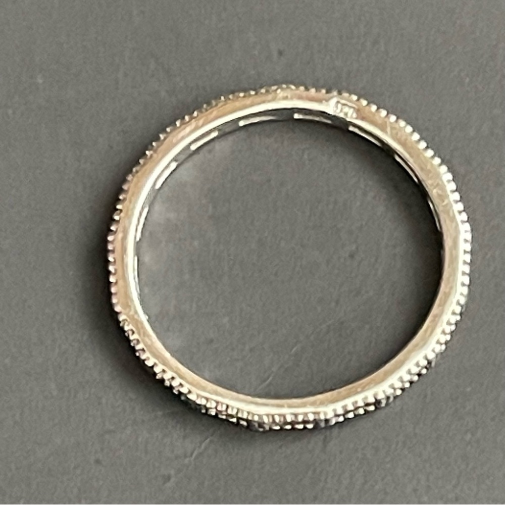 925 Sterling Silver Band Ring  Size 8 Wedding Bride Style - Picture 3 of 8